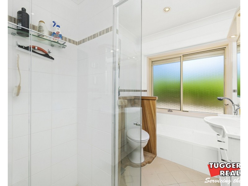 9 Windsong Place, Tuggerah NSW 2259