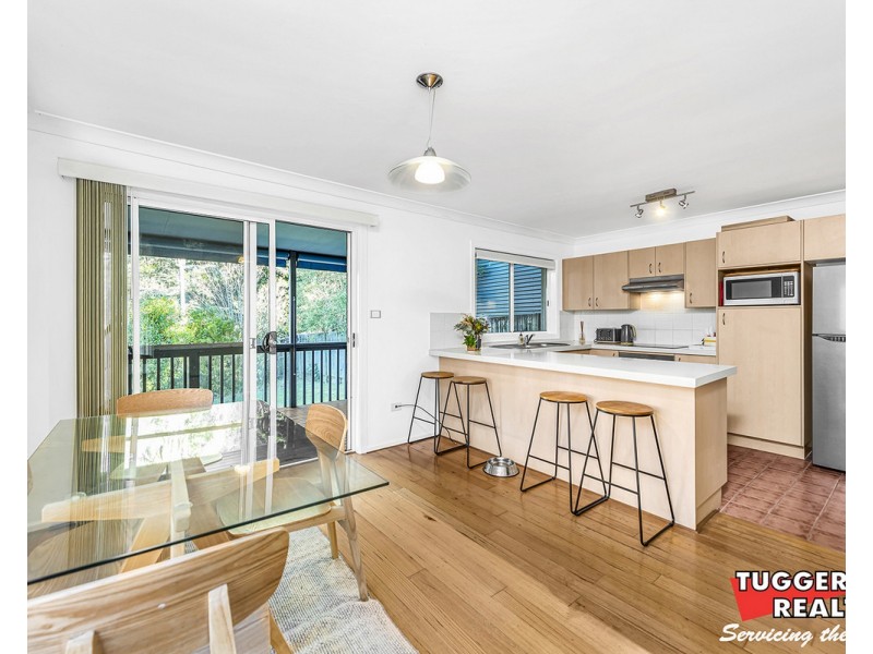 4 Charles Street, Ourimbah NSW 2258