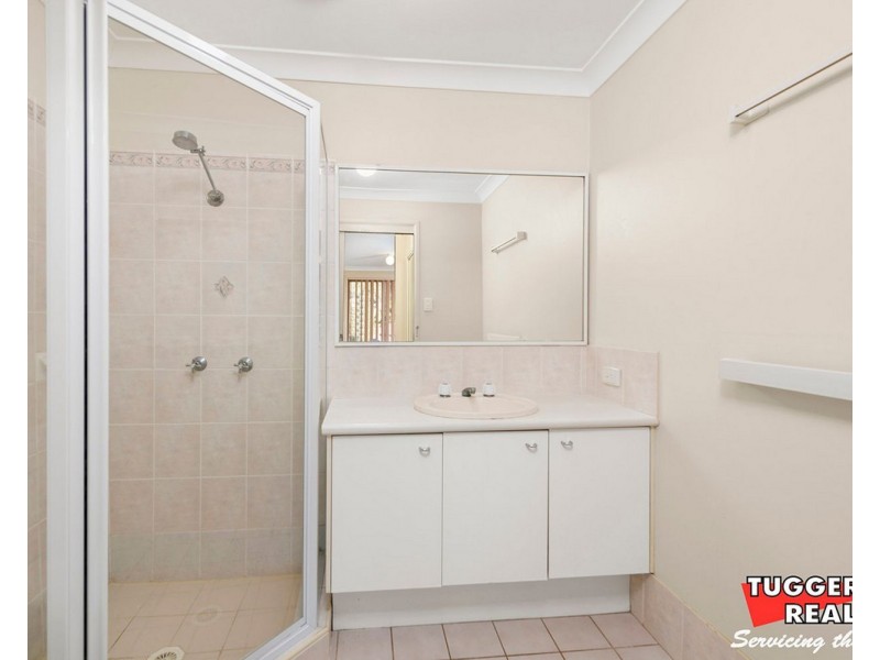 2/49 Tonkiss Street, Tuggerah NSW 2259