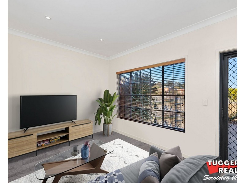 2/26 Hope Street, Wyong NSW 2259
