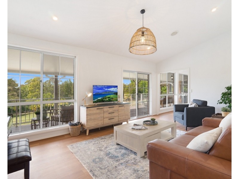 14 Birrerik Road, Wamberal NSW 2260