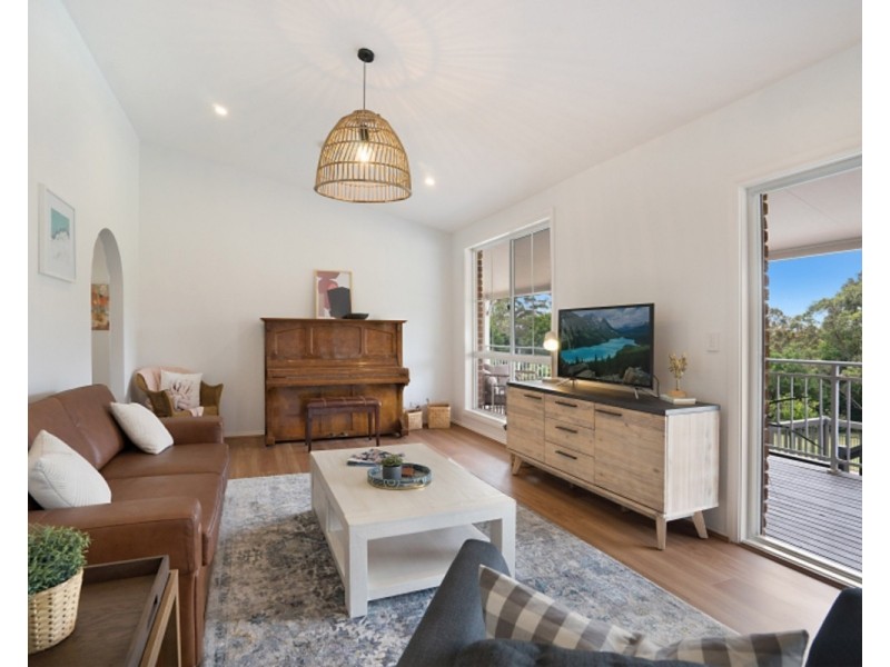 14 Birrerik Road, Wamberal NSW 2260