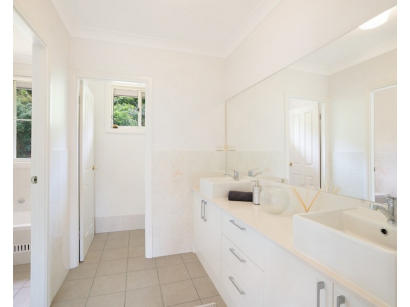 14 Birrerik Road, Wamberal NSW 2260