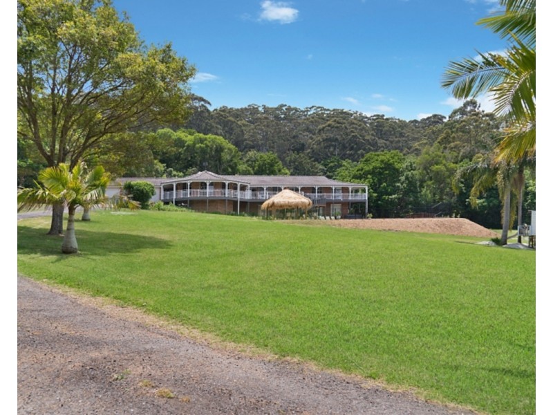 14 Birrerik Road, Wamberal NSW 2260