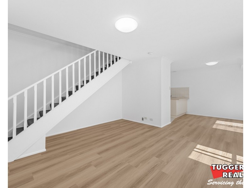 2/54 Tonkiss Street, Tuggerah NSW 2259