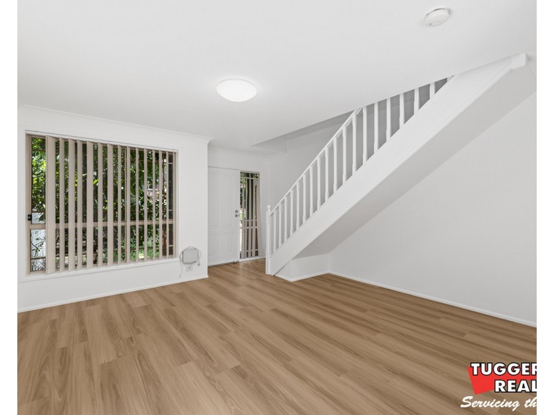 2/54 Tonkiss Street, Tuggerah NSW 2259