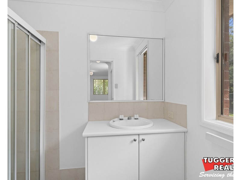 2/54 Tonkiss Street, Tuggerah NSW 2259