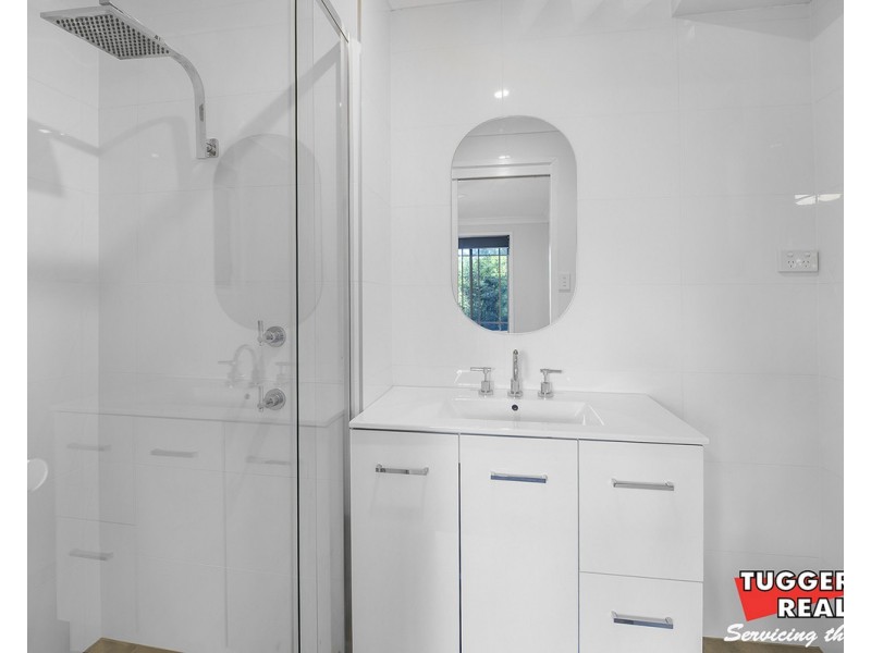 1 Indica Close, Tuggerah NSW 2259