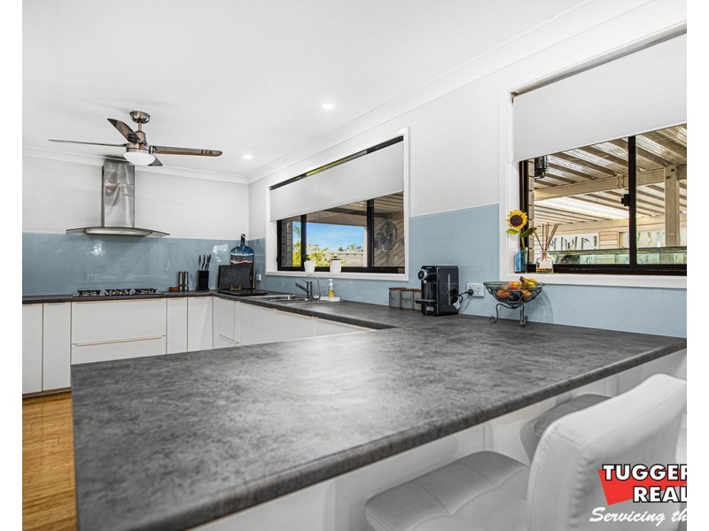 48 Gregory Street, Berkeley Vale NSW 2261