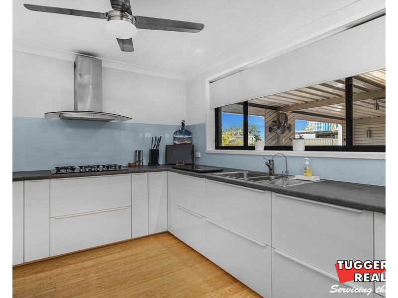 48 Gregory Street, Berkeley Vale NSW 2261