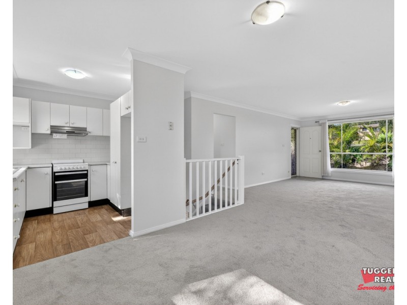 27/1 Hillview Crescent, Tuggerah NSW 2259