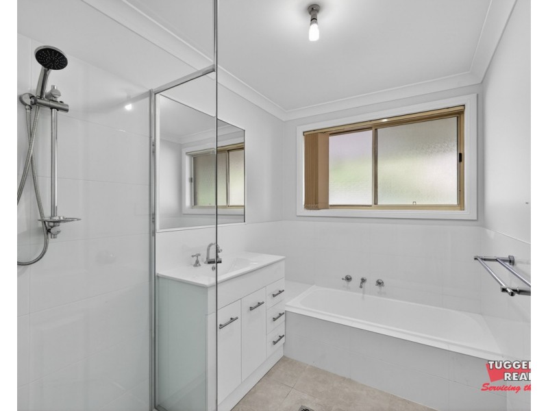 27/1 Hillview Crescent, Tuggerah NSW 2259
