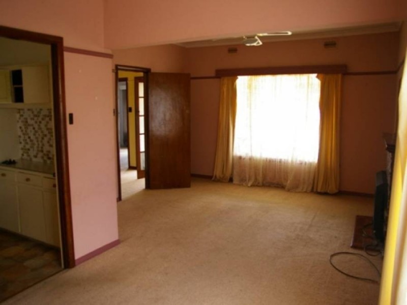 50 Dicken Street, Hamilton VIC 3300