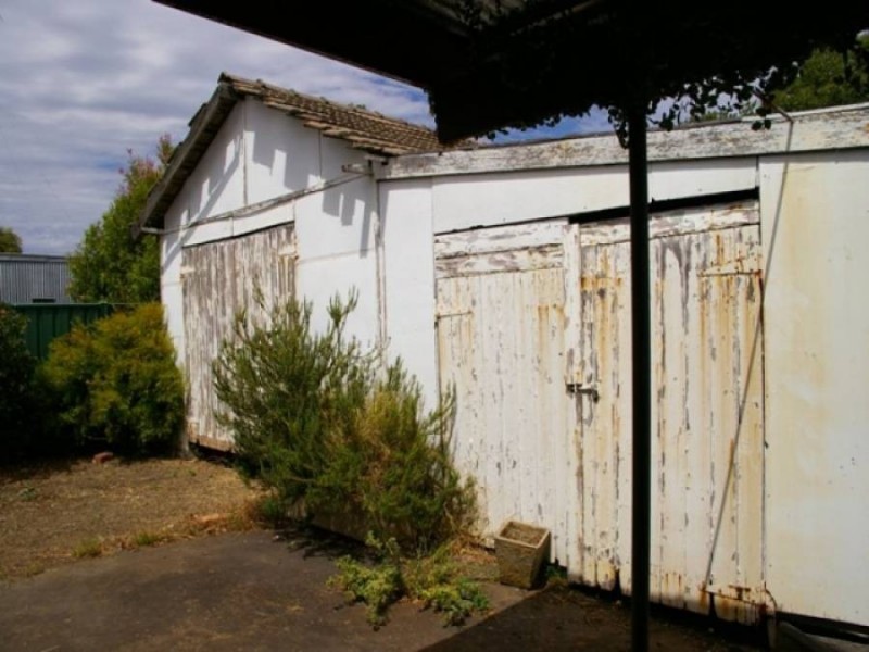 50 Dicken Street, Hamilton VIC 3300