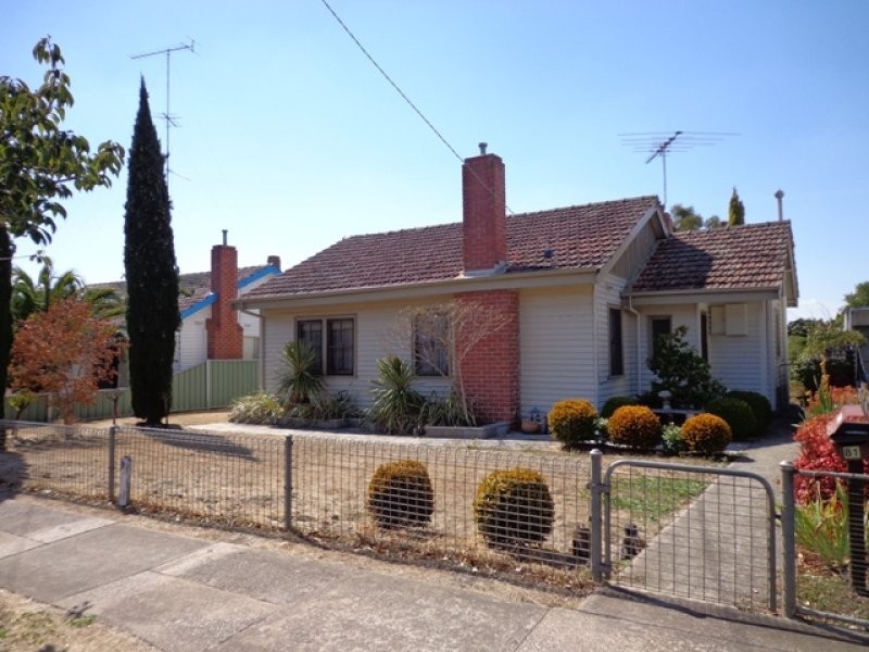 81 Ballarat Road, Hamilton VIC 3300