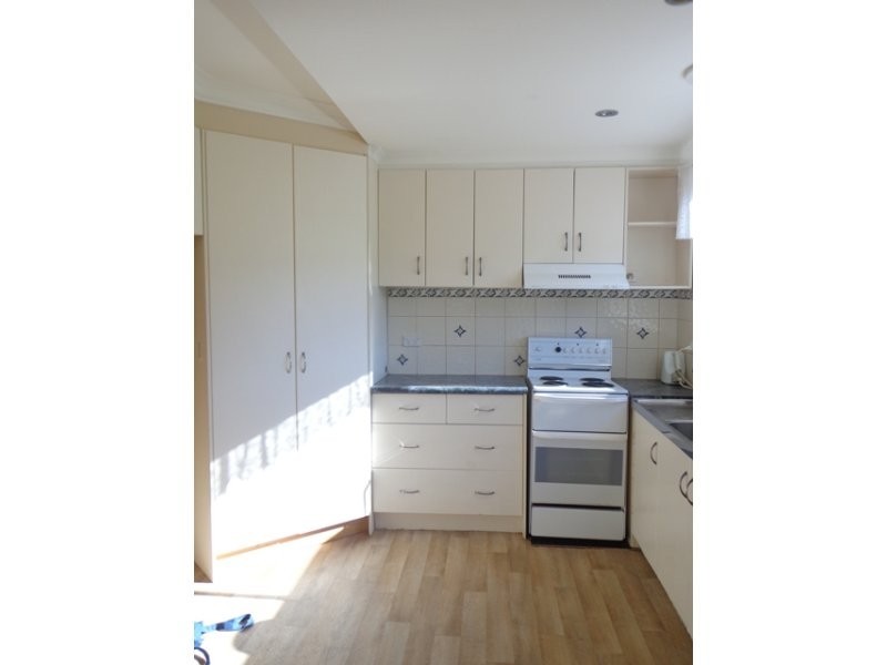 112 Lewis Street, Hamilton VIC 3300