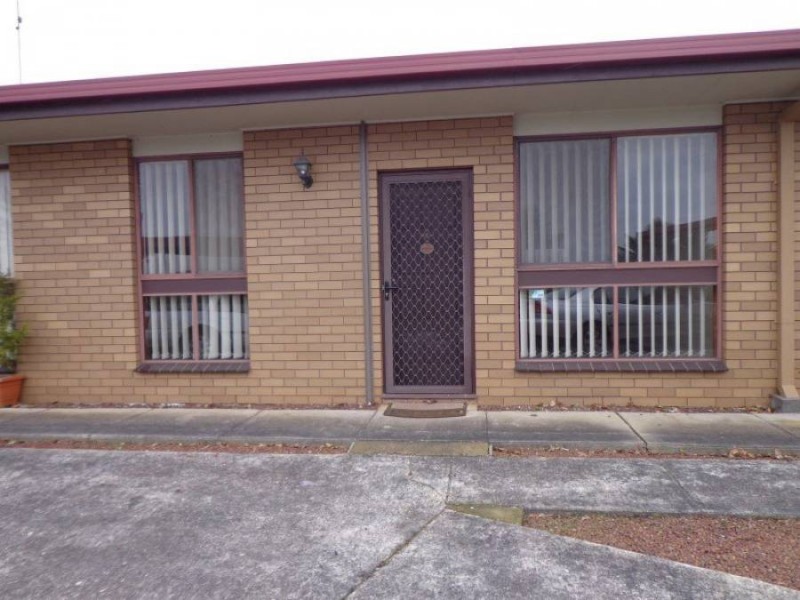 4/8 Milton Street, Hamilton VIC 3300