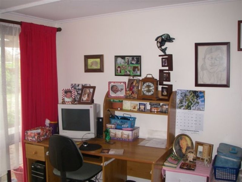 13 Elmore Street, Hamilton VIC 3300