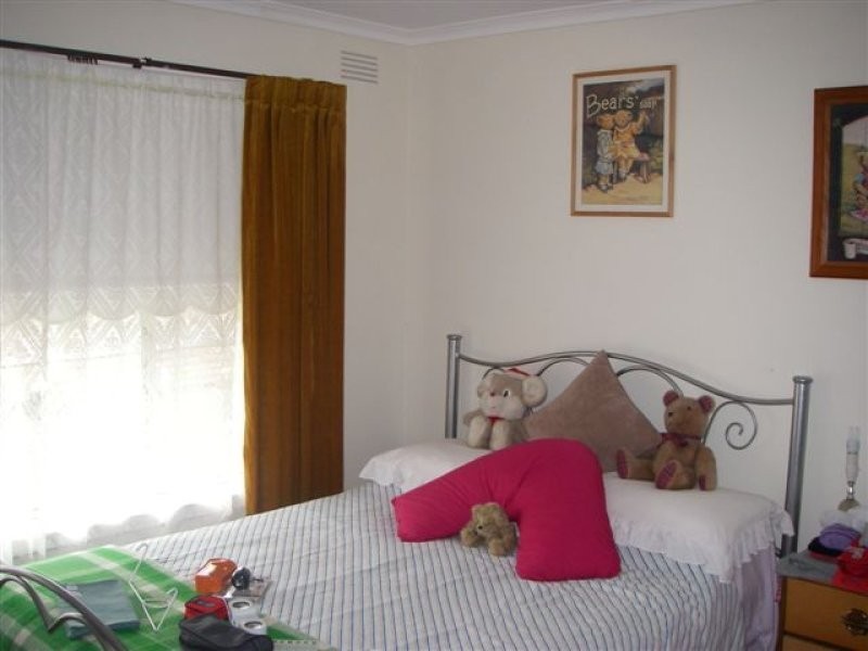 13 Elmore Street, Hamilton VIC 3300