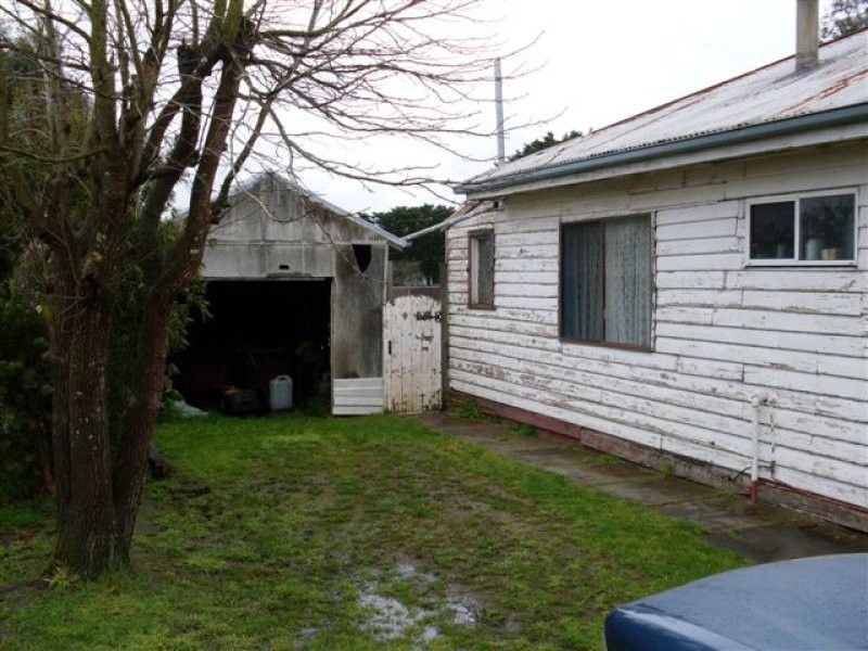 28 Station Street, Glenthompson VIC 3293