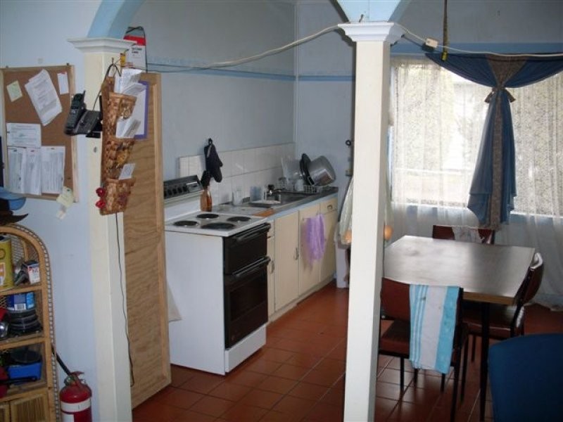 28 Station Street, Glenthompson VIC 3293