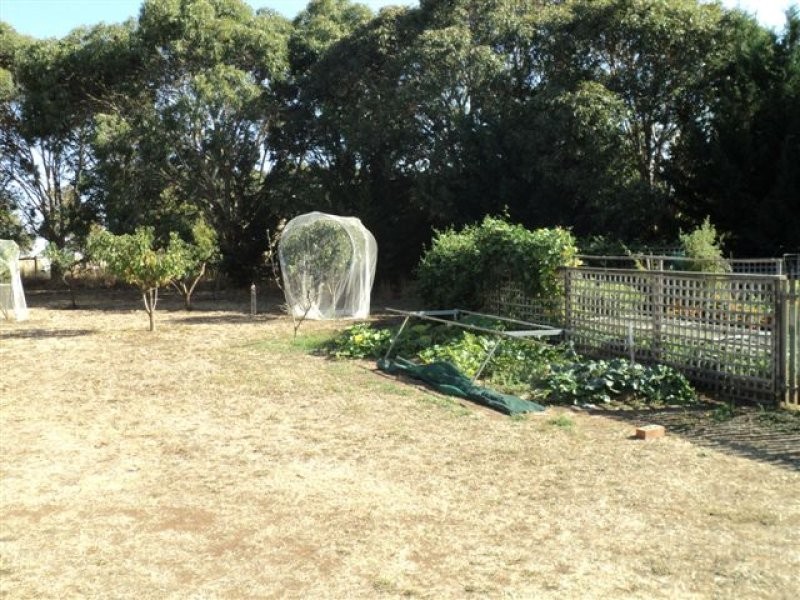 235-241 Hensley Park Road, Hamilton VIC 3300