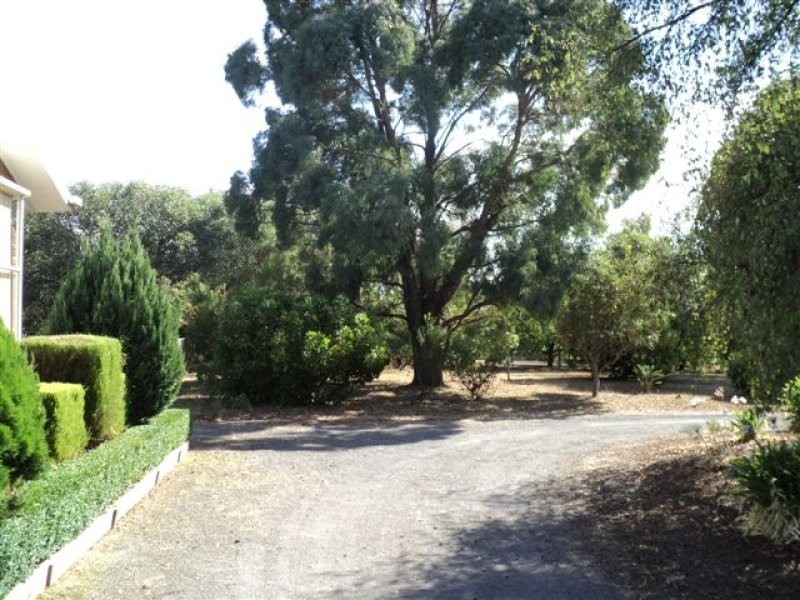 235-241 Hensley Park Road, Hamilton VIC 3300