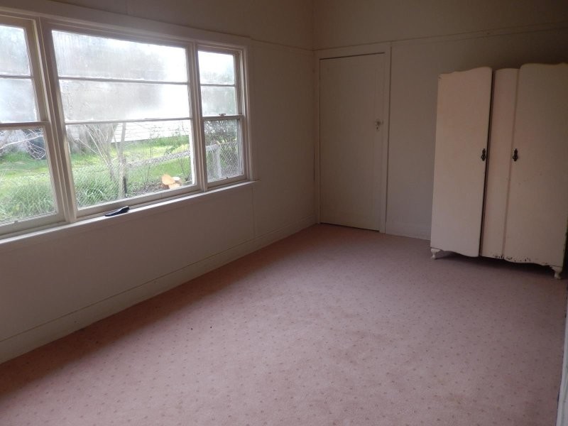 30 Heckfield Street, Macarthur VIC 3286