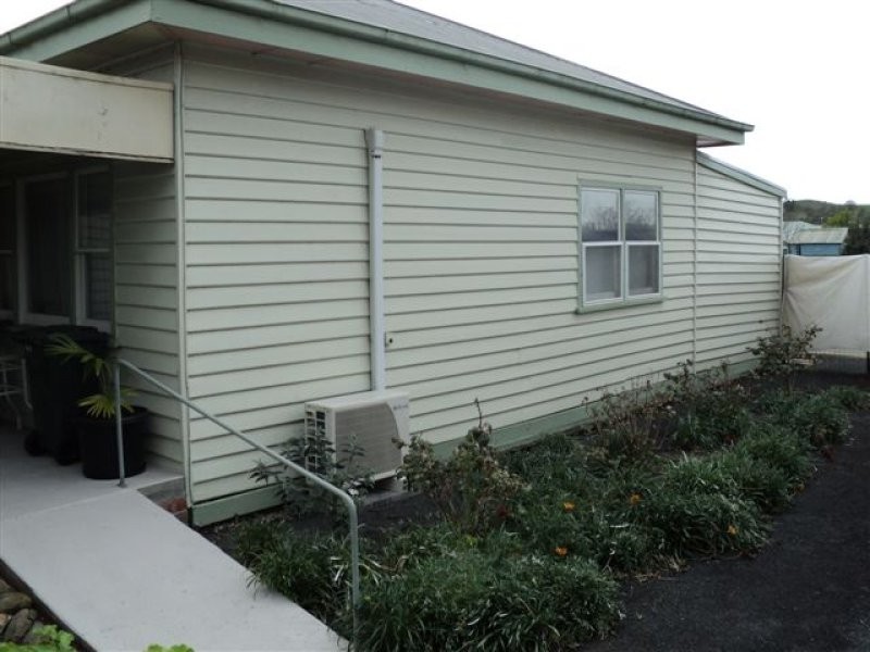 68 McConochie Street, Coleraine VIC 3315