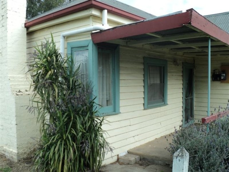 65 McConochie Street, Coleraine VIC 3315