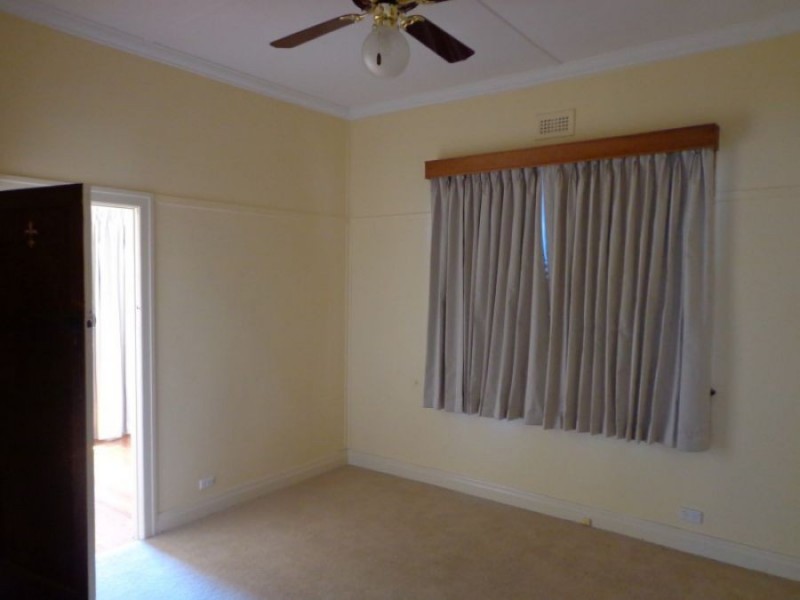 20 Clarence Street, Hamilton VIC 3300
