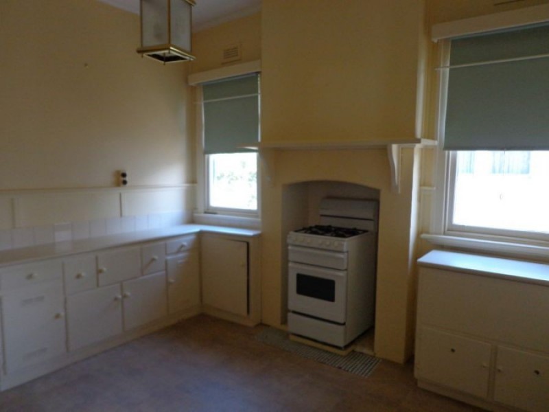 20 Clarence Street, Hamilton VIC 3300