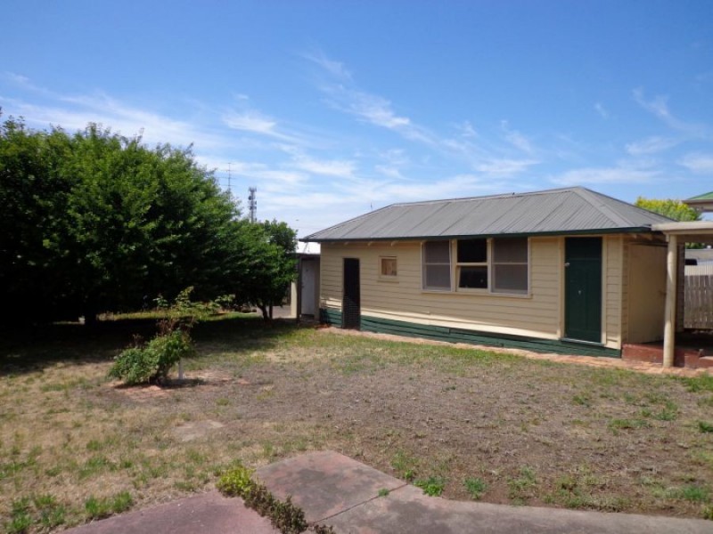 20 Clarence Street, Hamilton VIC 3300