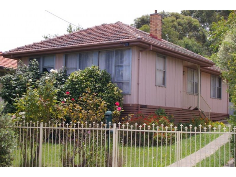 13 White Ave, Hamilton VIC 3300