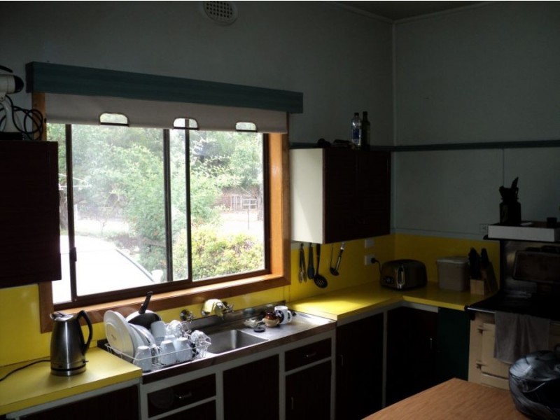 231-233 coleraine road, Hamilton VIC 3300