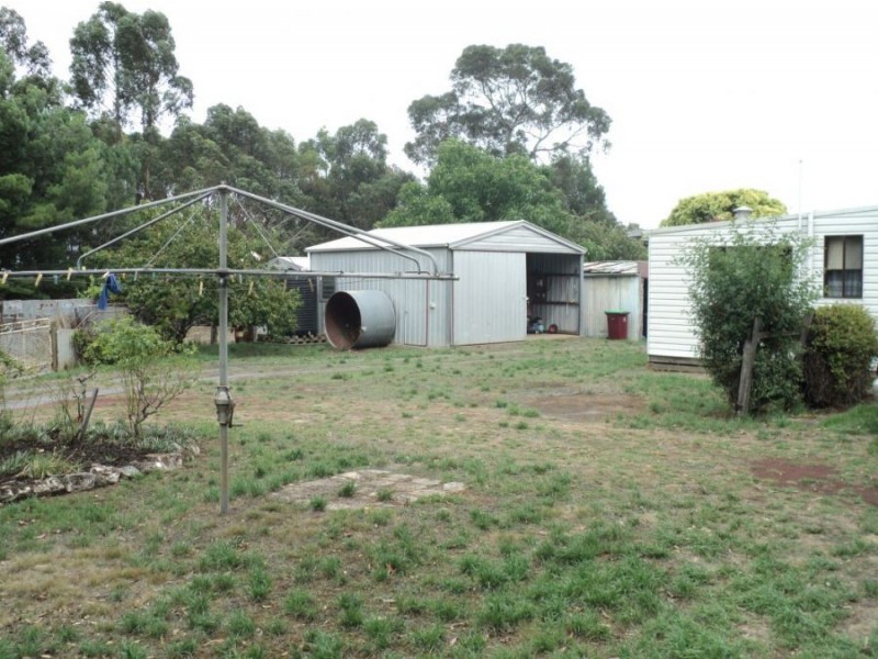 231-233 coleraine road, Hamilton VIC 3300