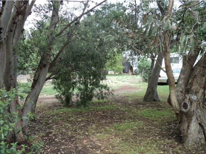 231-233 coleraine road, Hamilton VIC 3300