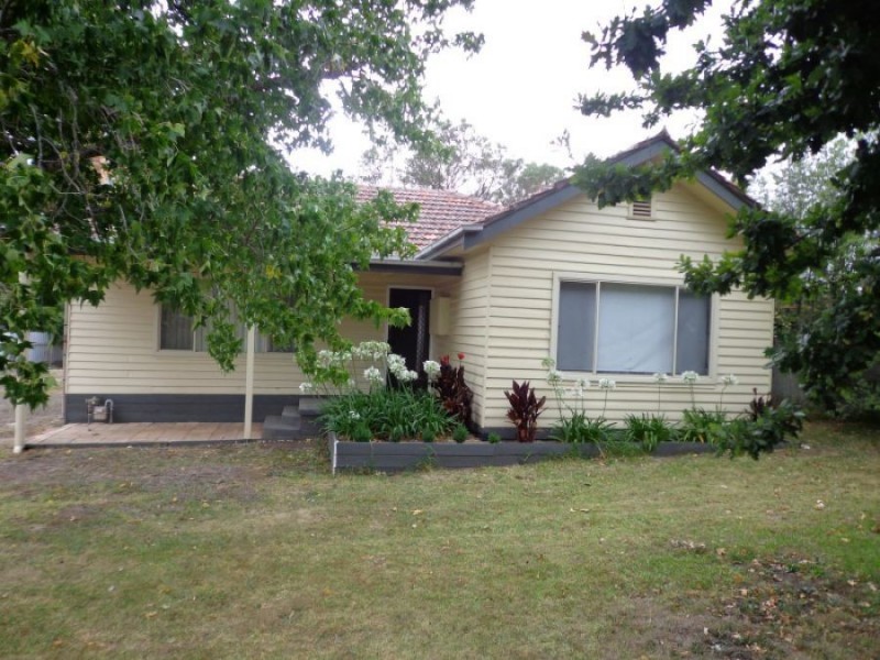 45 Mount Napier Road, Hamilton VIC 3300