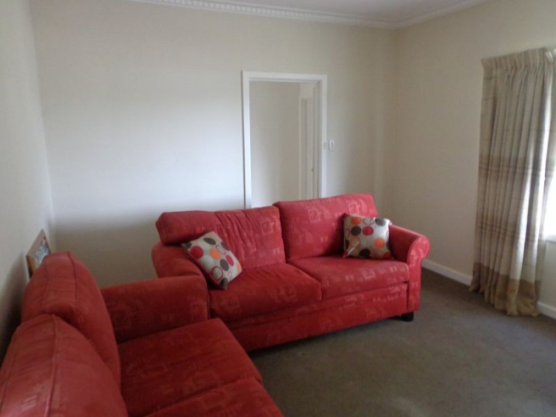 45 Mount Napier Road, Hamilton VIC 3300