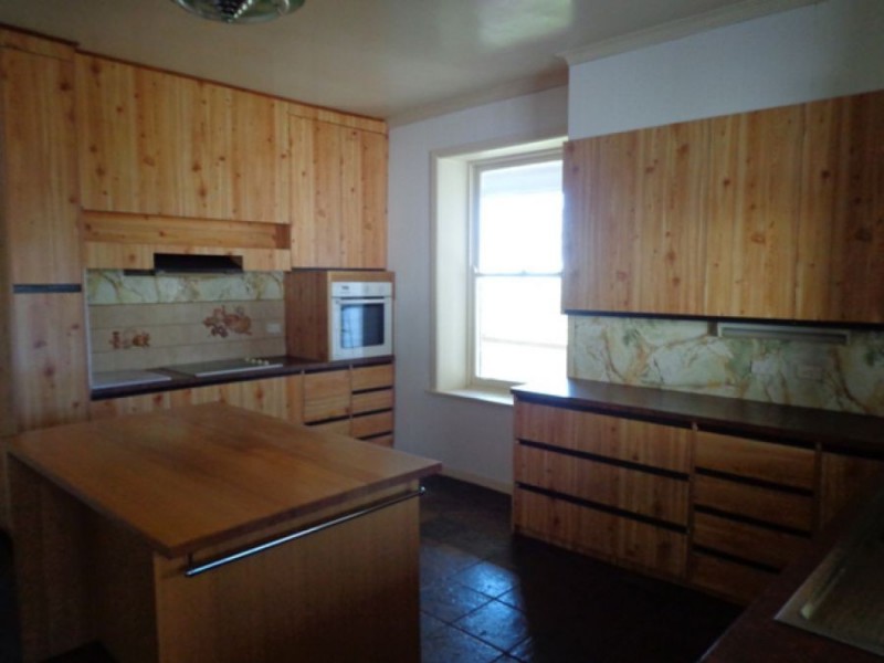 70 Mackichen Lane, Penshurst VIC 3289