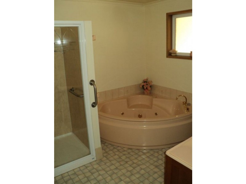 237 Hensley Park Road, Hamilton VIC 3300