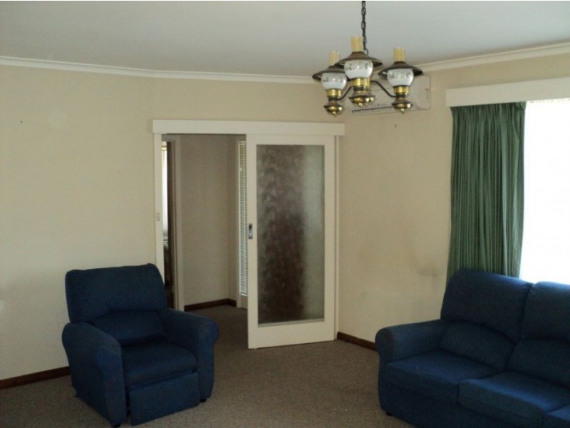 12 McPhee Street, Hamilton VIC 3300