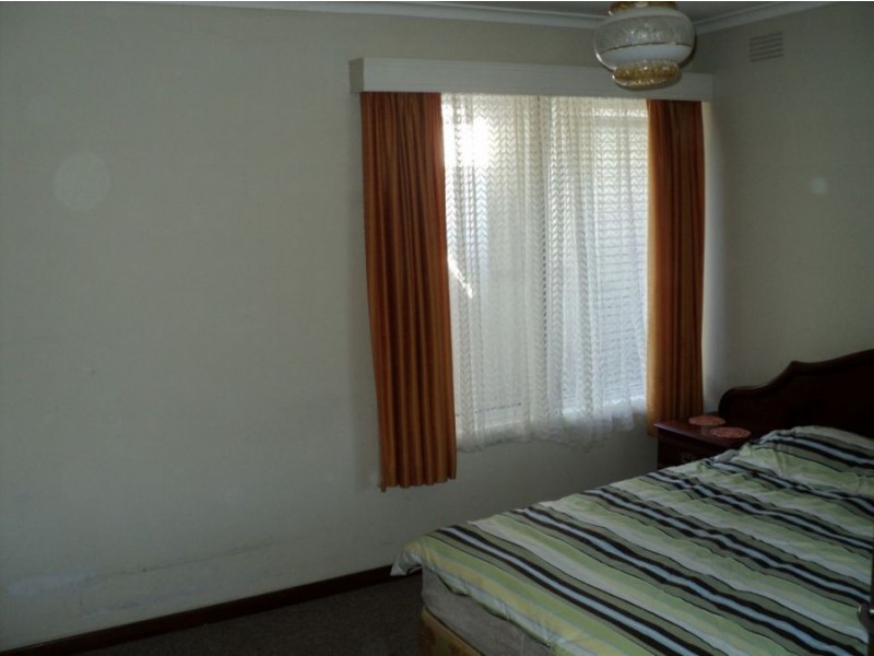 12 McPhee Street, Hamilton VIC 3300