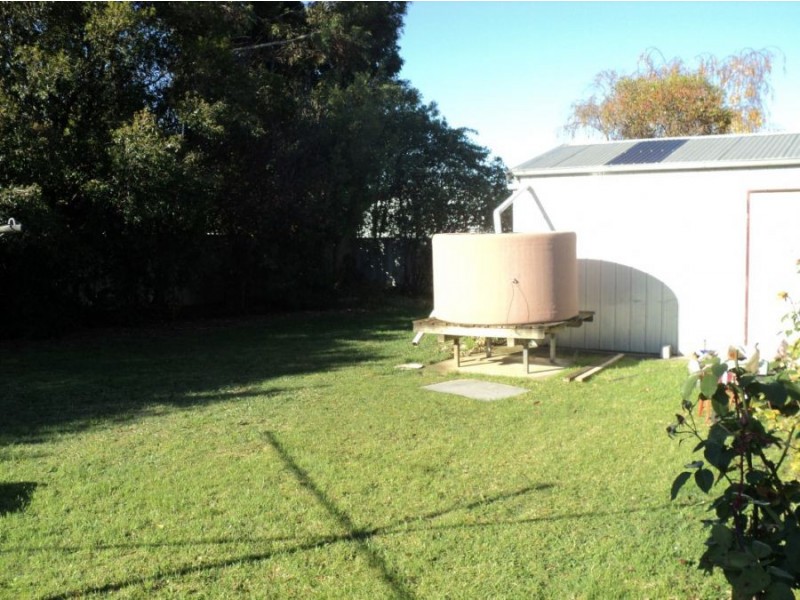 12 McPhee Street, Hamilton VIC 3300