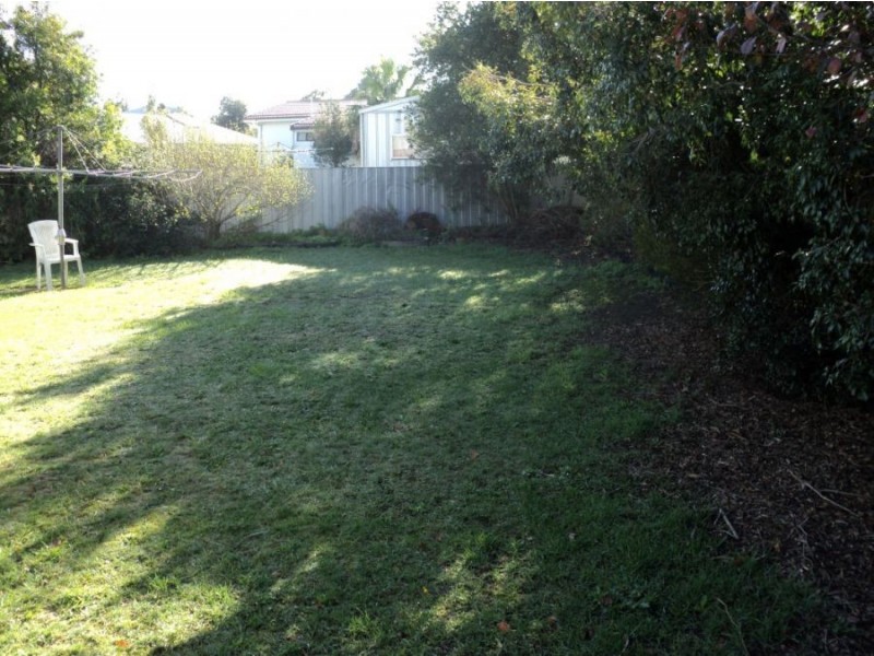 12 McPhee Street, Hamilton VIC 3300