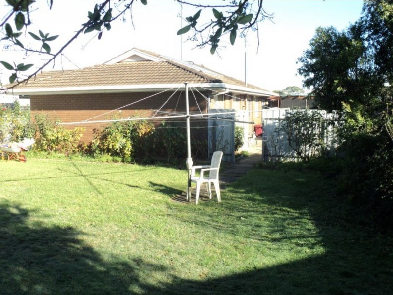 12 McPhee Street, Hamilton VIC 3300