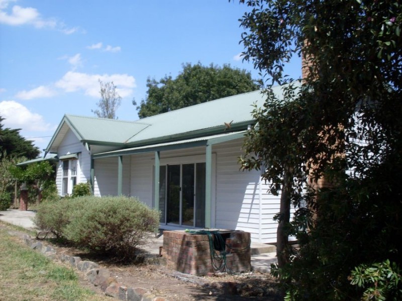 4691 Hamilton Highway, Penshurst VIC 3289