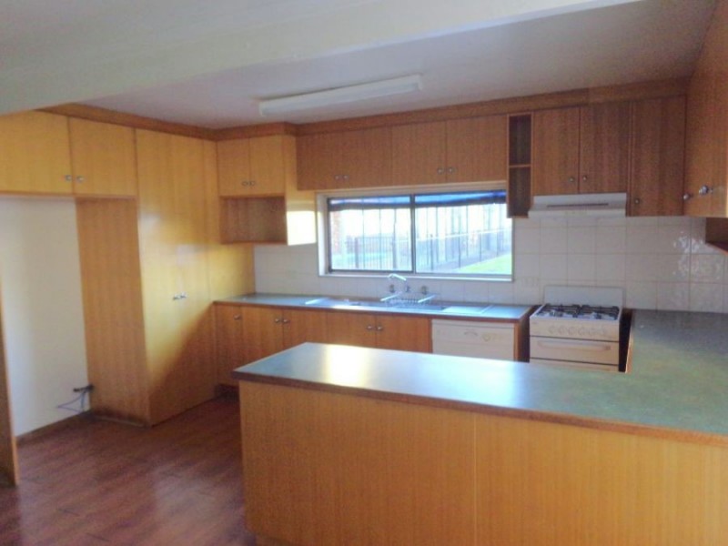 62 Hammond Street,, Hamilton VIC 3300