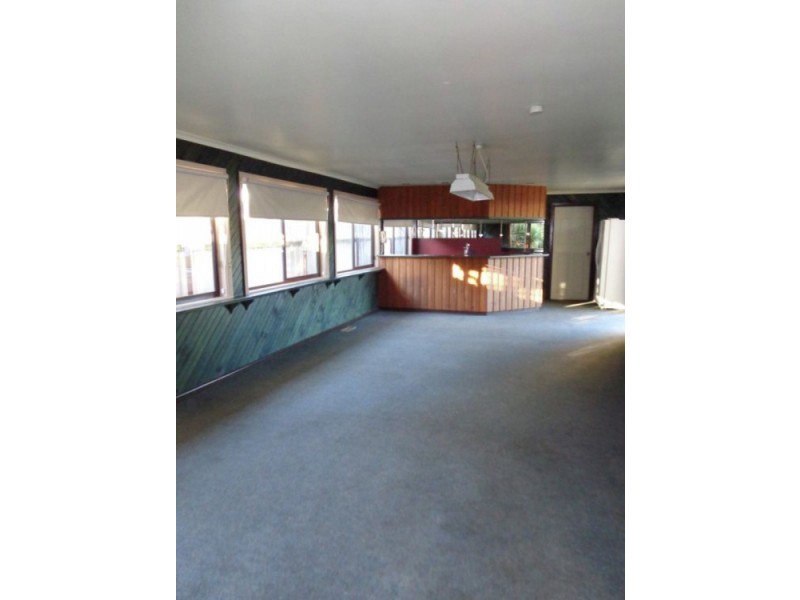 62 Hammond Street,, Hamilton VIC 3300