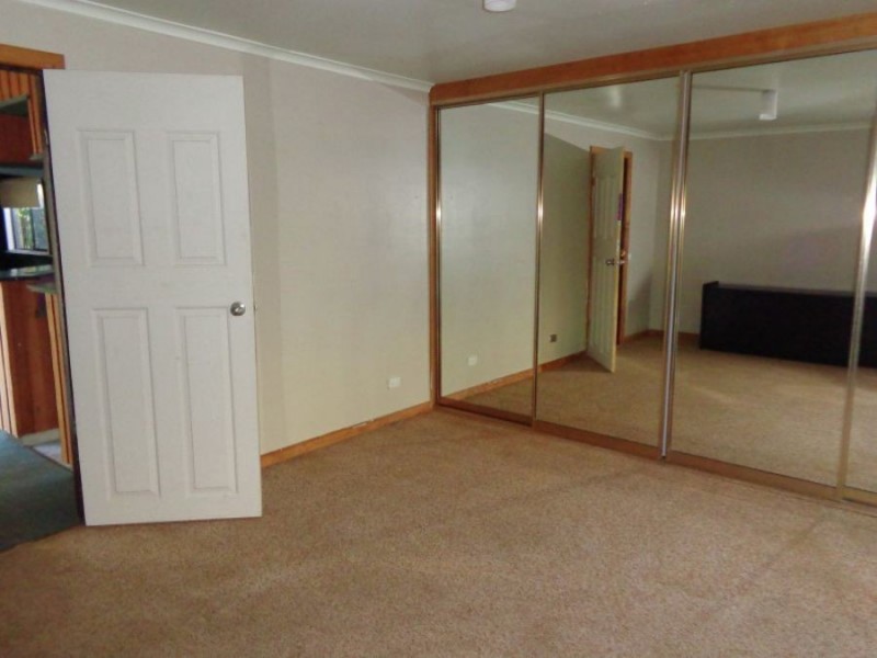 62 Hammond Street,, Hamilton VIC 3300